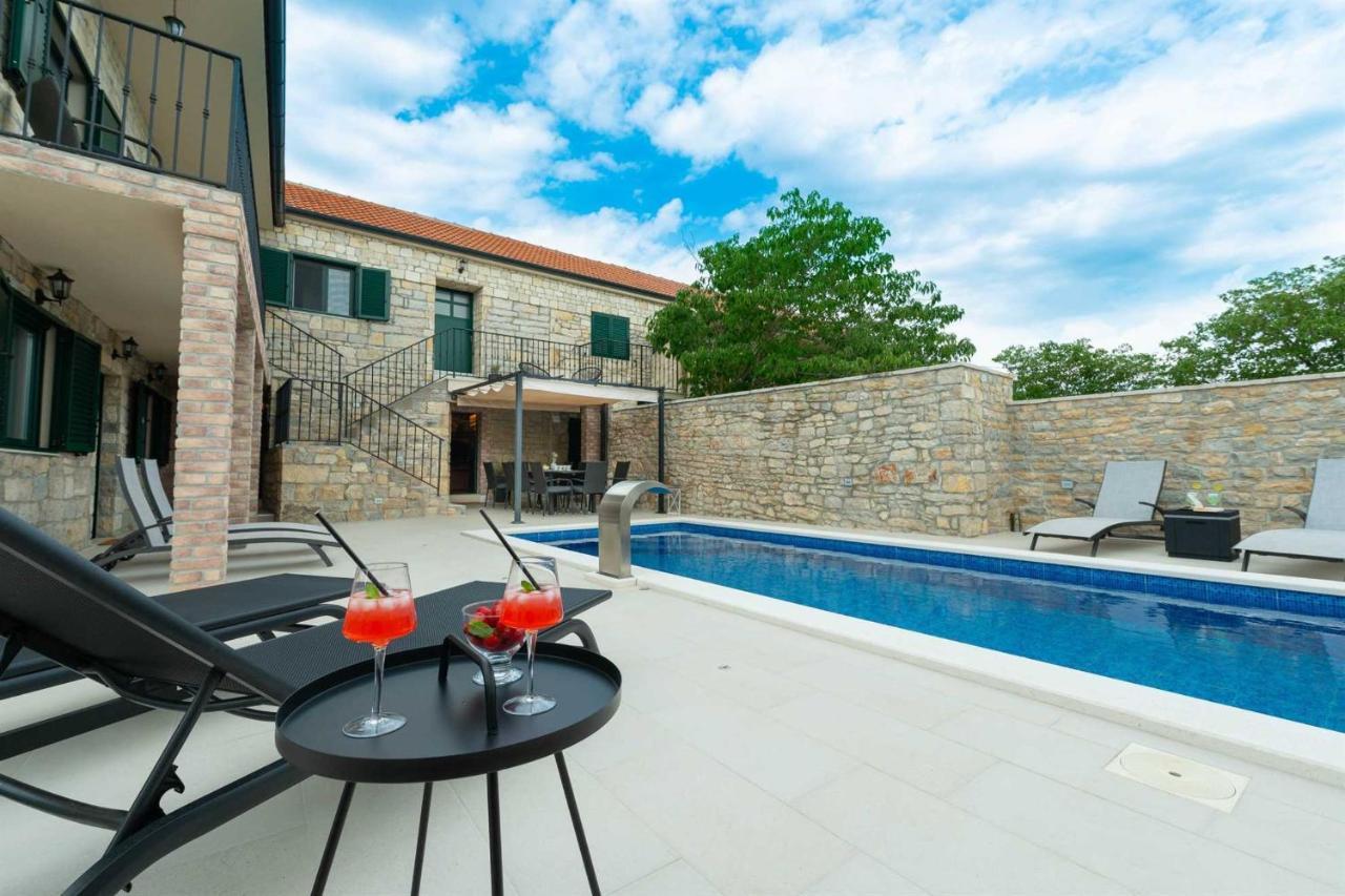 Stone Villa Didovi Snovi With Heated Pool Lisane Ostrovicke 外观 照片